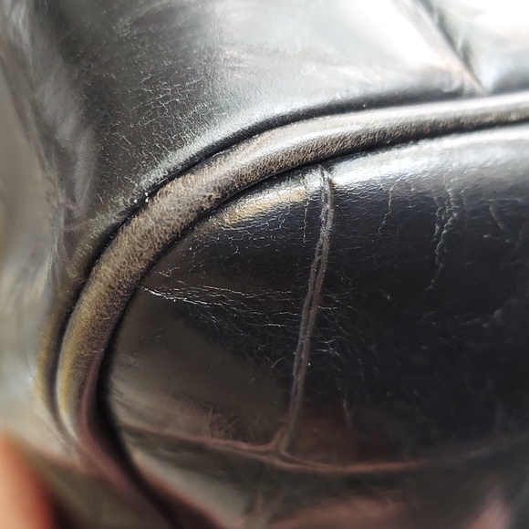 Dooney&Bourke Black Croc Embossed Shoulder Bag - Picture 8 of 10